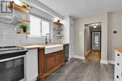 9 HURON AVENUE | Ottawa Ontario | Slide Image Eight