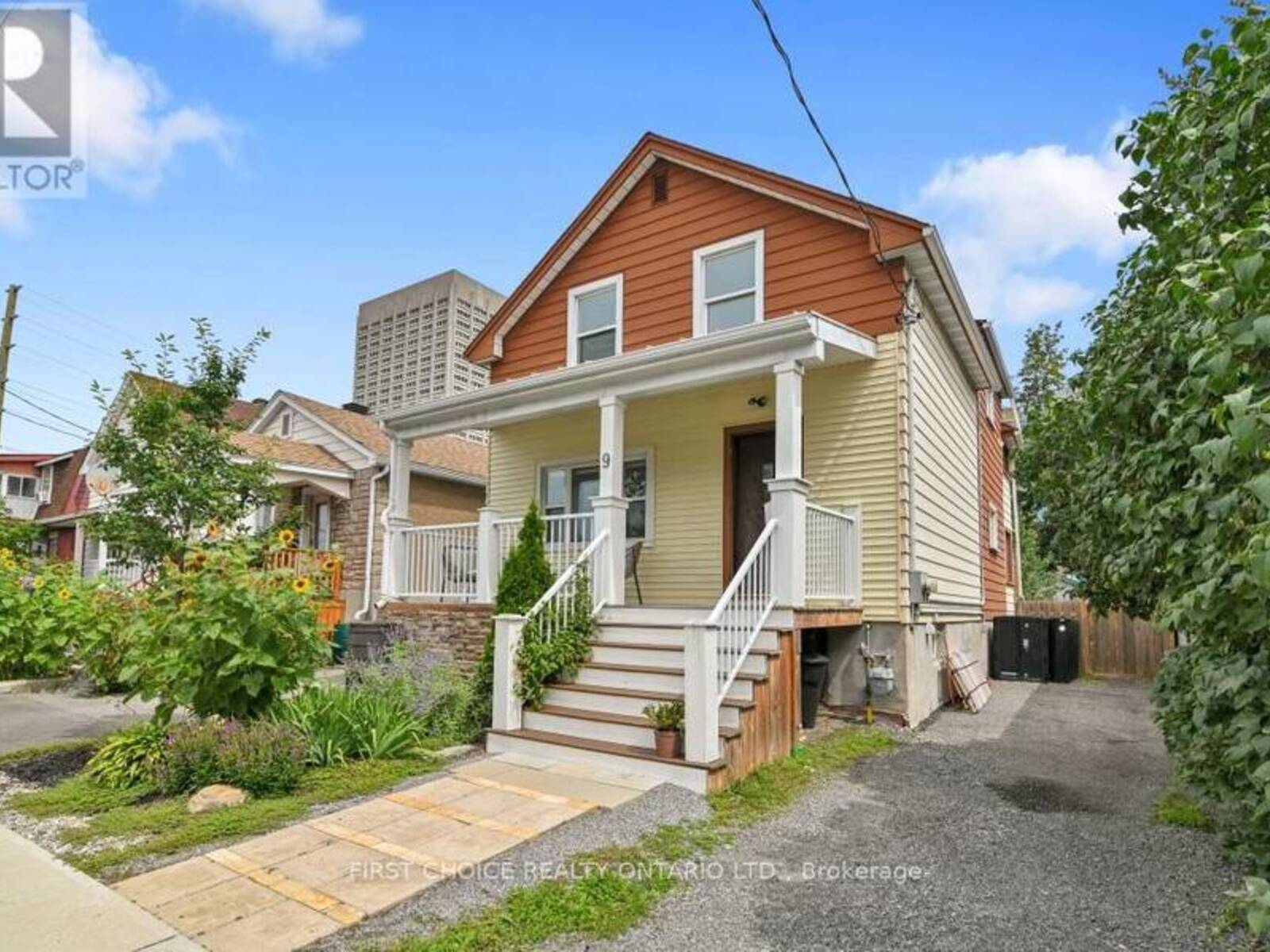 9 HURON AVENUE, Ottawa, Ontario K1Y 0W1