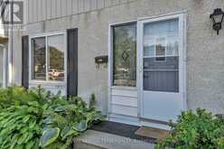F - 1516 BEAVERPOND DRIVE | Ottawa Ontario | Slide Image Four