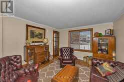 F - 1516 BEAVERPOND DRIVE | Ottawa Ontario | Slide Image Eight