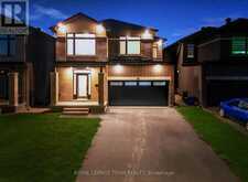 76 BIG DIPPER STREET | Ottawa Ontario | Slide Image Two
