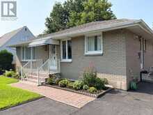 393 SPARTAN AVENUE W | Ottawa Ontario | Slide Image Three