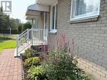 393 SPARTAN AVENUE W | Ottawa Ontario | Slide Image Four