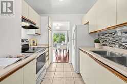 81 RUETER STREET | Ottawa Ontario | Slide Image Twelve
