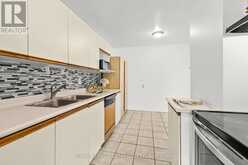81 RUETER STREET | Ottawa Ontario | Slide Image Thirteen