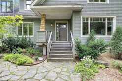 1724 CENTURY ROAD E | Ottawa Ontario | Slide Image Three