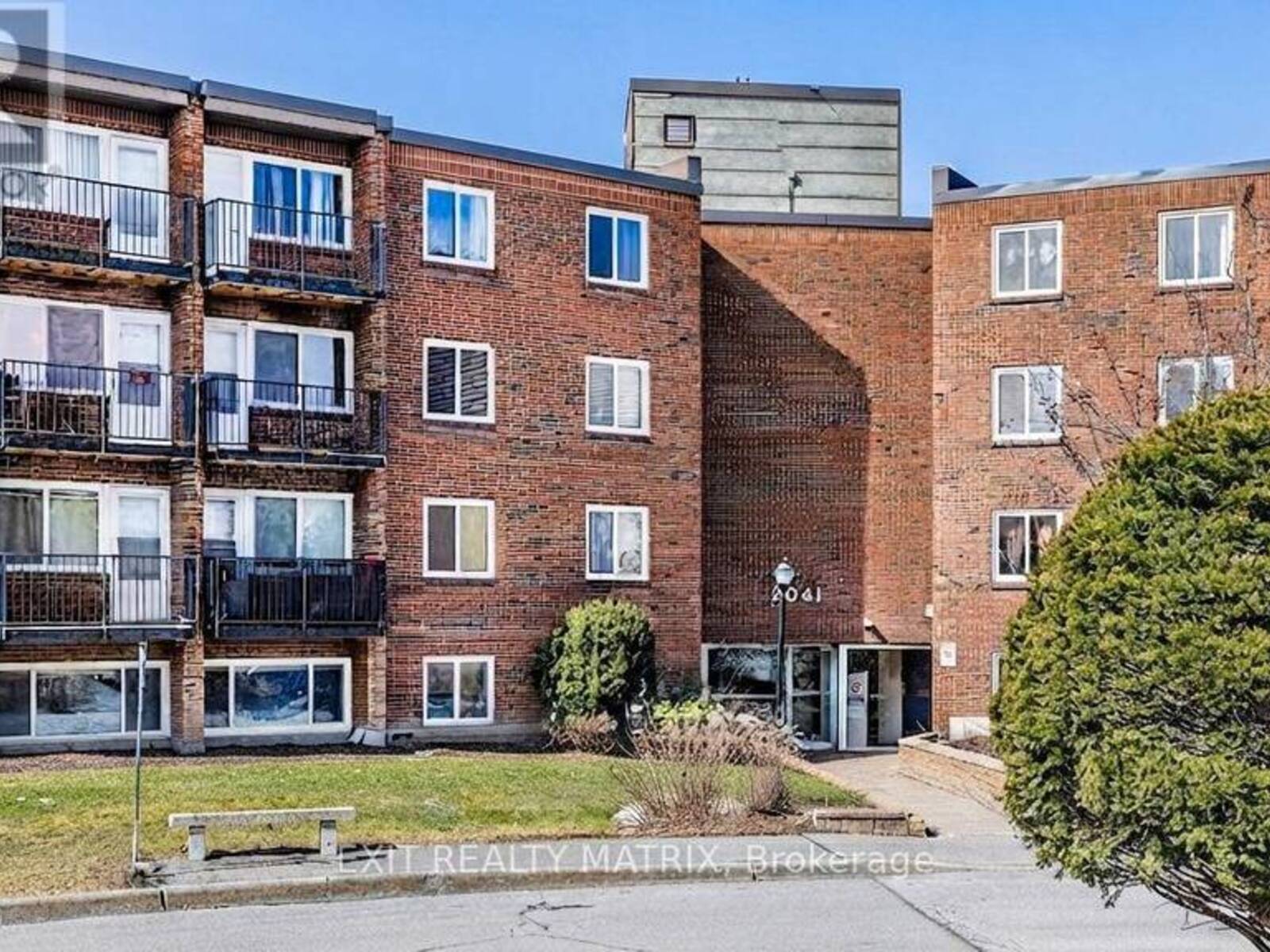 402C - 2041 ARROWSMITH DRIVE, Ottawa, Ontario K1J 7V7