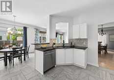 517 STONECHURCH WAY | Ottawa Ontario | Slide Image Seventeen