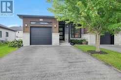 143 ST MALO PLACE | Embrun Ontario | Slide Image Two