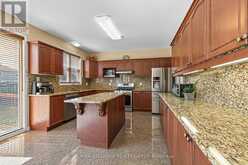 593 ANJANA CIRCLE | Ottawa Ontario | Slide Image Fifteen