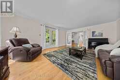 2207 PLEASANTVIEW COURT | Ottawa Ontario | Slide Image Sixteen