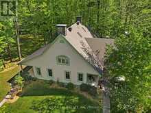 2207 PLEASANTVIEW COURT | Ottawa Ontario | Slide Image Two