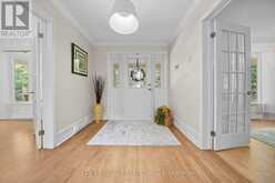 2207 PLEASANTVIEW COURT | Ottawa Ontario | Slide Image Four