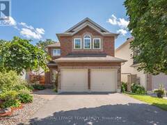28 BOREALIS CRESCENT Ottawa Ontario, K1K 4T4