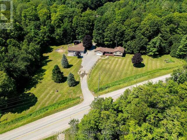 3100 HIGHWAY 32 Leeds and the Thousand Islands Ontario, K7G 2V3 - 3 Bedrooms Home For Sale