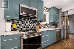 92 GILLESPIE CRESCENT | Ottawa Ontario | Slide Image Nine