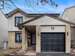 92 GILLESPIE CRESCENT Ottawa Ontario, K1V 0J2
