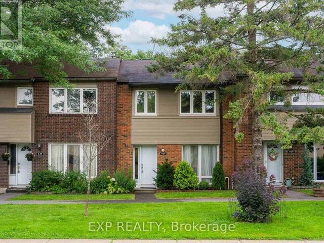 4 - 21 MIDLAND CRESCENT Ottawa Ontario, K2H 8P6 - 4 Bedrooms Condo For Sale