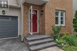 9 - 583 TWEEDSMUIR AVENUE | Ottawa Ontario | Slide Image Four