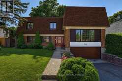 1950 LUDGATE CRESCENT | Ottawa Ontario | Slide Image One