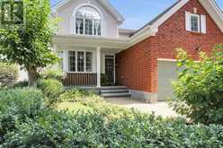 12 MATTAWA CRESCENT | Ottawa Ontario | Slide Image Four