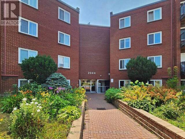 202A - 2044 ARROWSMITH DRIVE Ottawa Ontario, K1J 7V8 - 2 Bedrooms Condo For Sale