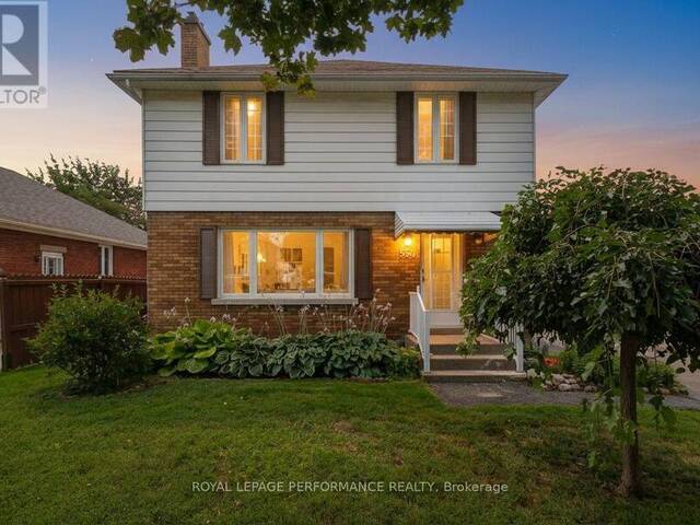 550 WOLFFDALE CRESCENT Ottawa Ontario, K1K 1N5 - 3 Bedrooms Home For Sale