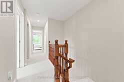 125 TALL PINES PRIVATE | Ottawa Ontario | Slide Image Twenty