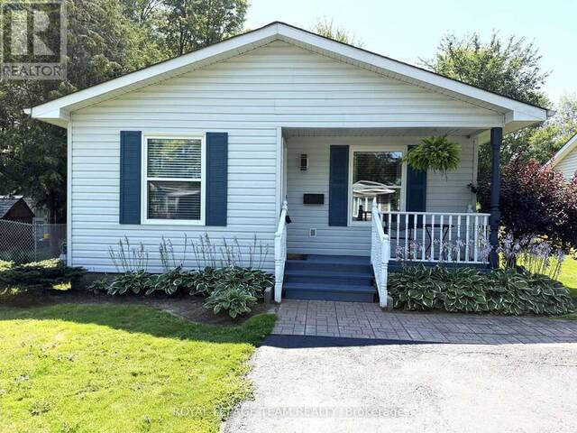 1028 TEENA COLLEEN PRIVATE Ottawa Ontario, K4P 1C6 - 2 Bedrooms Home For Sale