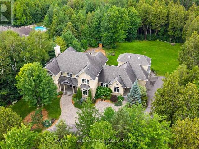 1408 BLACKHORSE COURT Ottawa Ontario, K4M 0A6 - 6 Bedrooms Home For Sale