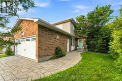 25 WATERTON CRESCENT | Ottawa Ontario | Slide Image One