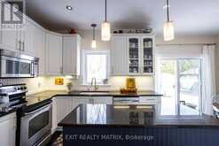 48 DE LA RIVE DRIVE | Embrun Ontario | Slide Image Ten