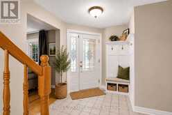 28 WEYBRIDGE DRIVE | Ottawa Ontario | Slide Image Six