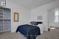 52 LEBRETON STREET N | Ottawa Ontario | Slide Image Seventeen
