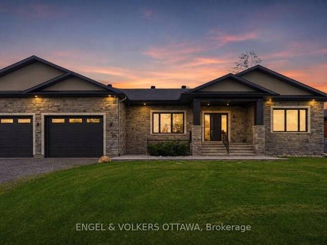 517-517B SHOREWAY DRIVE Ottawa Ontario, K4P 0G3 - 7 Bedrooms Home For Sale