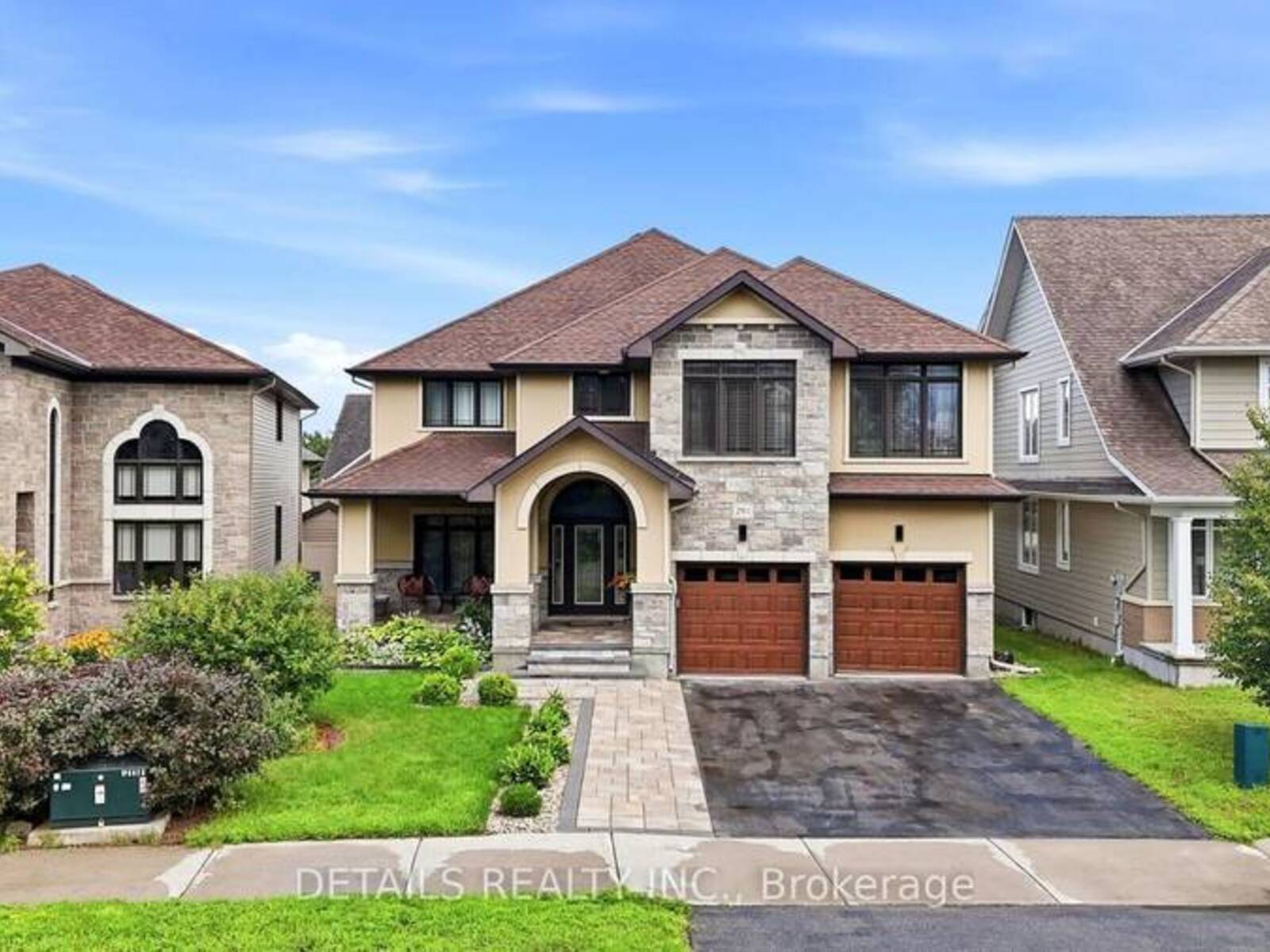 293 HUNTSVILLE DRIVE, Ottawa, Ontario K2T 0H1