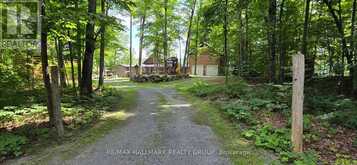 261 LACOURSE LANE | Lanark Highlands Ontario | Slide Image Three