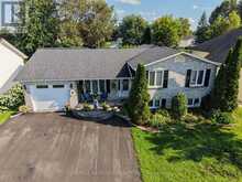 54 ALBERT STREET | Embrun Ontario | Slide Image Four
