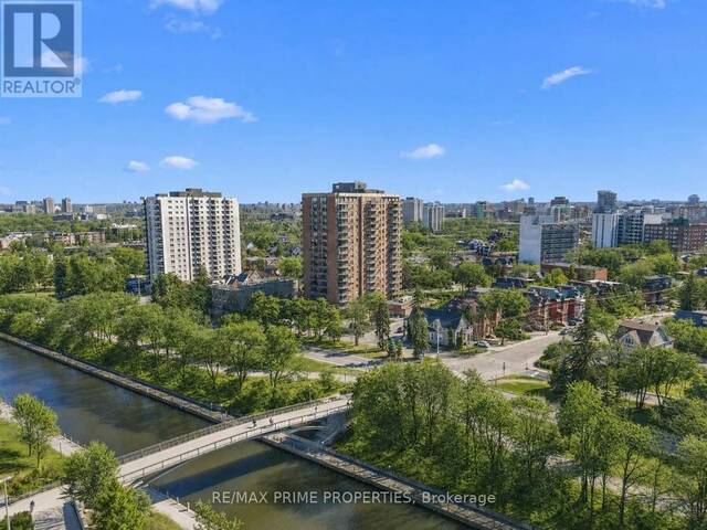 702 - 20 THE DRIVEWAY DRIVE Ottawa Ontario, K2P 1C8 - 2 Bedrooms Condo For Sale