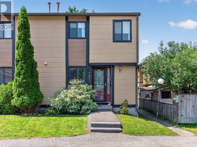 7009 BILBERRY DRIVE Ottawa Ontario, K1C 2C2 - 3 Bedrooms Condo For Sale