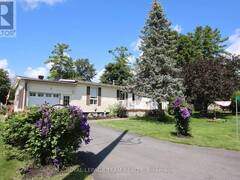 7 WOODSIDE LANE Lanark Highlands Ontario, K0A 3L0