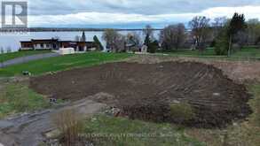 4 SHORESIDE WAY S | Brockville Ontario | Slide Image Three