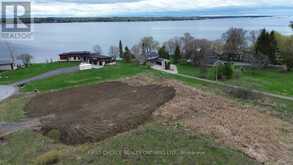 4 SHORESIDE WAY S | Brockville Ontario | Slide Image Six