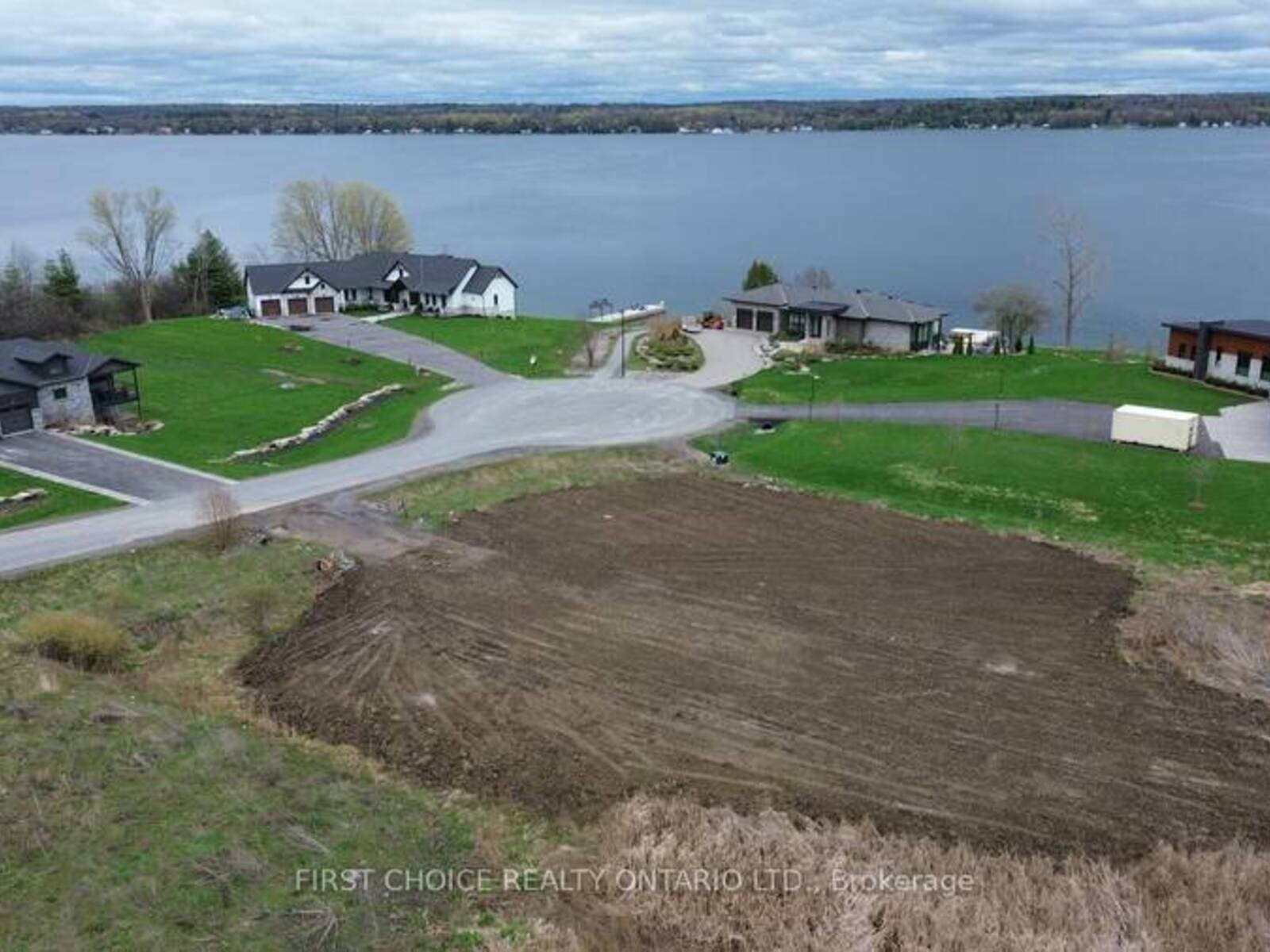 4 SHORESIDE WAY S, Brockville, Ontario K6V 5T1