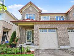 897 BUNCHBERRY WAY Ottawa Ontario, K1T 3T8