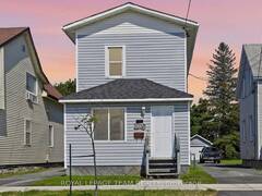 20 1/2 LAWRENCE AVENUE Cornwall Ontario, K6H 5R5