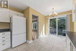16 CRIMSON GATE | Ottawa Ontario | Slide Image Nine