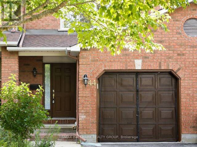 44 WINNEGREEN COURT Ottawa Ontario, K1G 5S2 - 3 Bedrooms Home For Sale