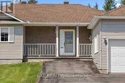113 GREY FOX DRIVE | Ottawa Ontario | Slide Image Two