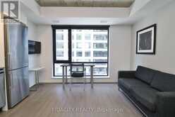 2018 - 105 CHAMPAGNE AVENUE S | Ottawa Ontario | Slide Image Five